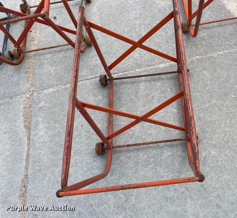 image for item HN9897 (4) drum racks