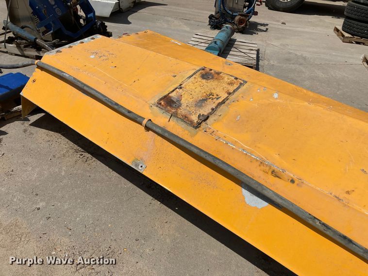 image for item HN9904 (2) fenders