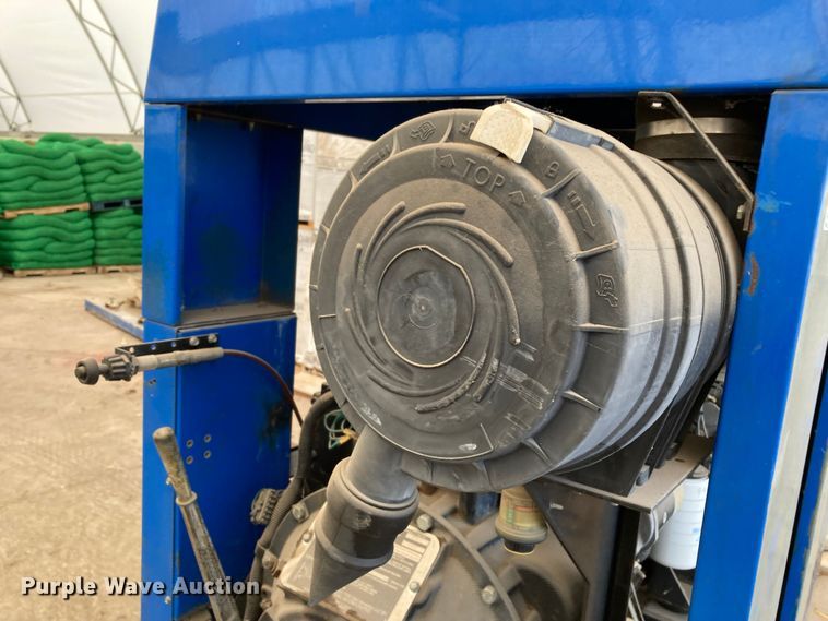 image for item HN9906 New Holland SE85  irrigation power unit