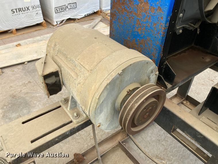 image for item HN9906 New Holland SE85  irrigation power unit