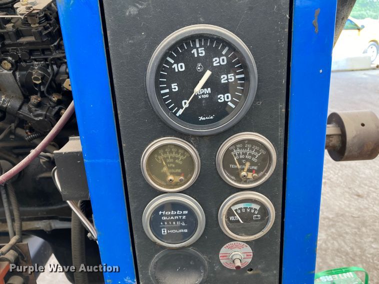 image for item HN9906 New Holland SE85  irrigation power unit