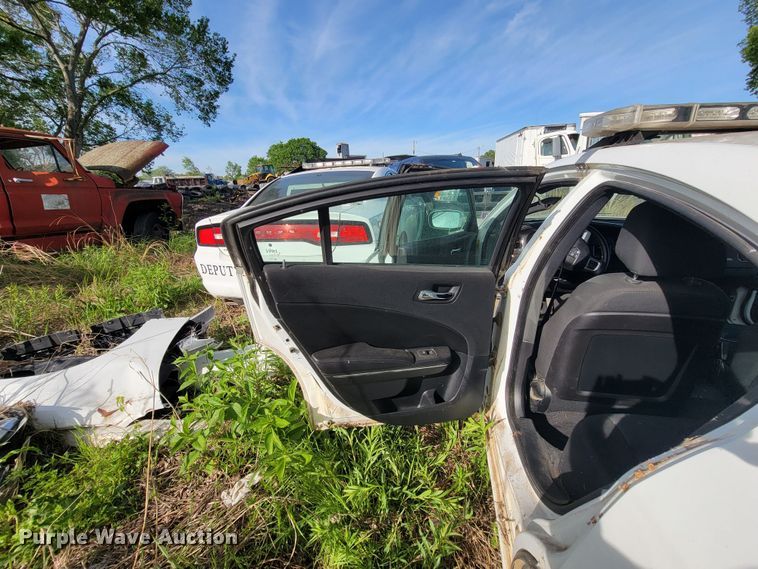 image for item HY9018 2013 Dodge Charger Police