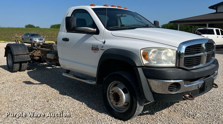 image for item II9058 2009 Dodge Ram 4500HD  truck cab and chassis