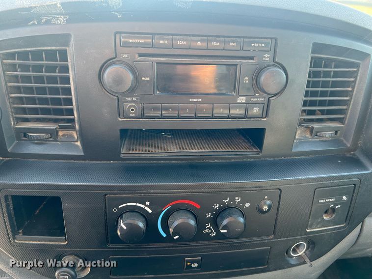 image for item II9058 2009 Dodge Ram 4500HD  truck cab and chassis