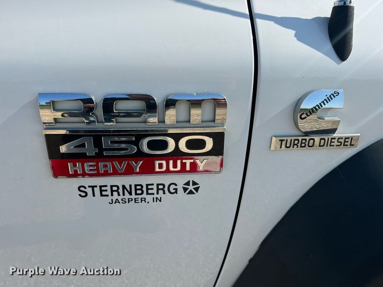 image for item II9058 2009 Dodge Ram 4500HD  truck cab and chassis