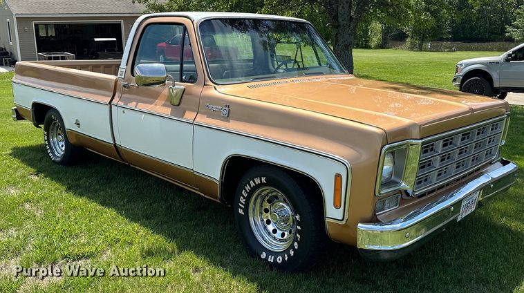 image for item JC9974 1975 Chevrolet Cheyenne 10  pickup truck