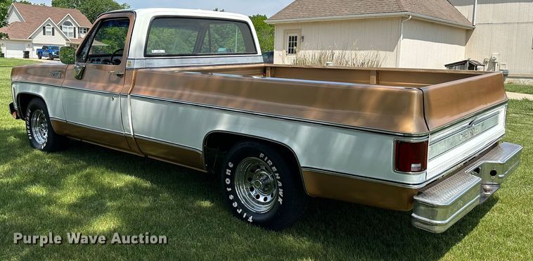image for item JC9974 1975 Chevrolet Cheyenne 10  pickup truck