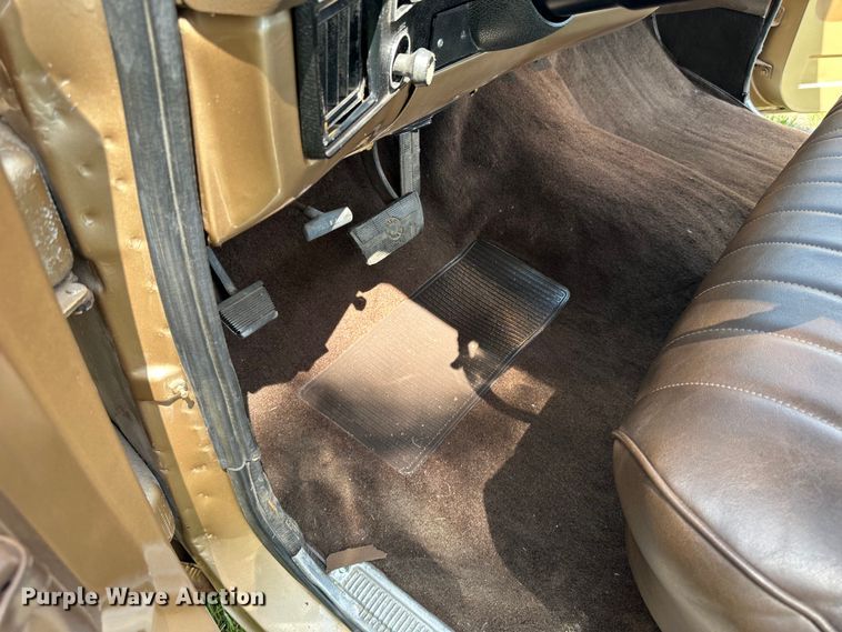 image for item JC9974 1975 Chevrolet Cheyenne 10  pickup truck