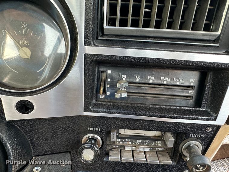 image for item JC9974 1975 Chevrolet Cheyenne 10  pickup truck