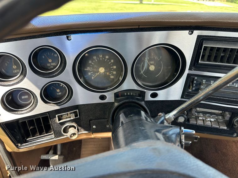 image for item JC9974 1975 Chevrolet Cheyenne 10  pickup truck