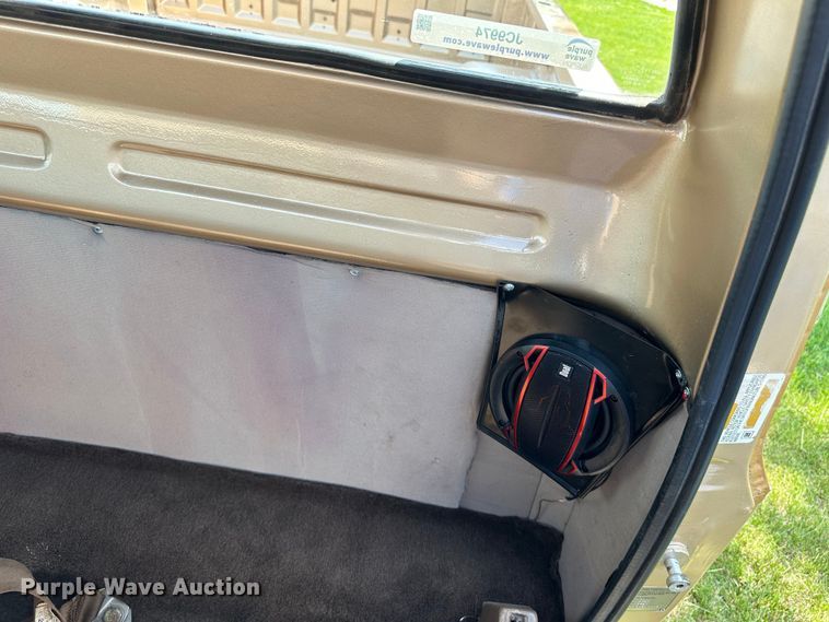 image for item JC9974 1975 Chevrolet Cheyenne 10  pickup truck