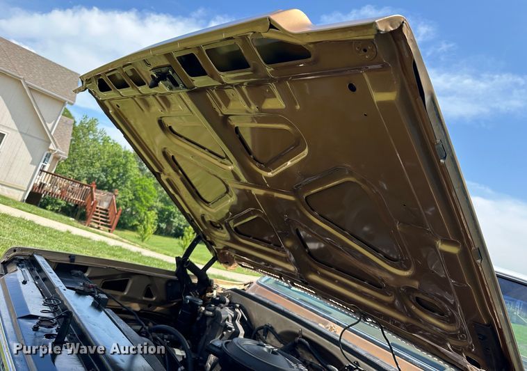 image for item JC9974 1975 Chevrolet Cheyenne 10  pickup truck