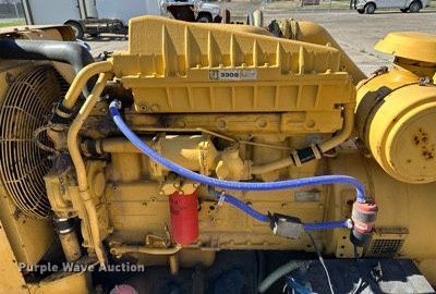 image for item JJ9924 Caterpillar SR4  generator