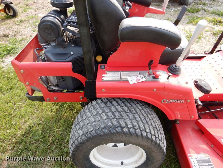 image for item JO9149 2017 Country Clipper Charger  ZTR lawn mower