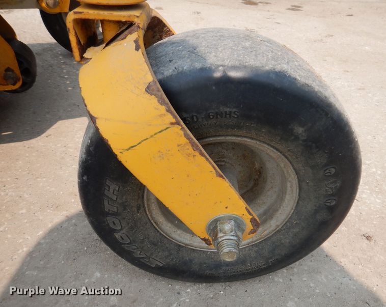 image for item JO9151 2014 Hustler FasTrak  ZTR lawn mower