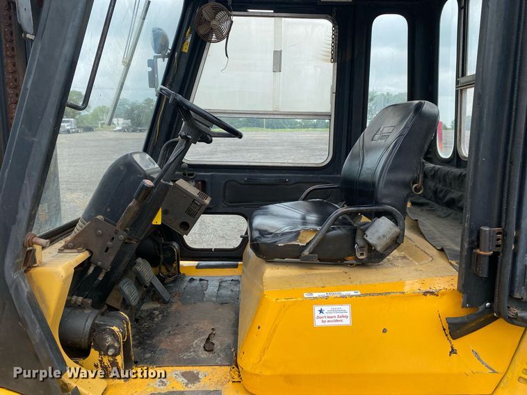 image for item KB9430 1999 Caterpillar DP50  forklift