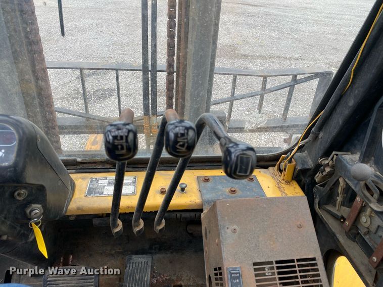 image for item KB9430 1999 Caterpillar DP50  forklift