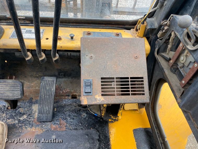 image for item KB9430 1999 Caterpillar DP50  forklift