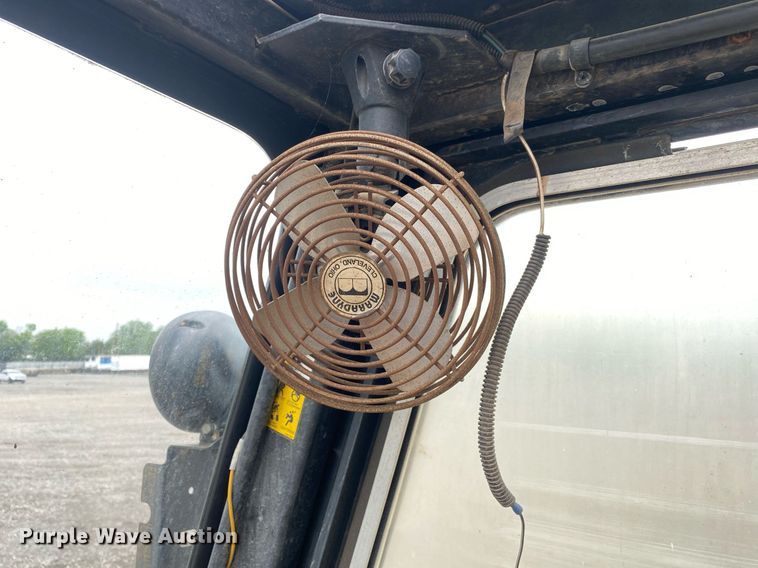 image for item KB9430 1999 Caterpillar DP50  forklift