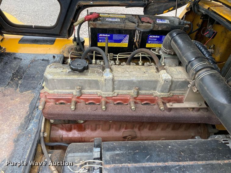 image for item KB9430 1999 Caterpillar DP50  forklift