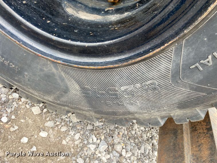 image for item KB9430 1999 Caterpillar DP50  forklift