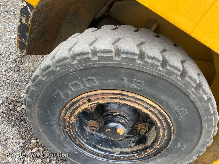 image for item KB9430 1999 Caterpillar DP50  forklift