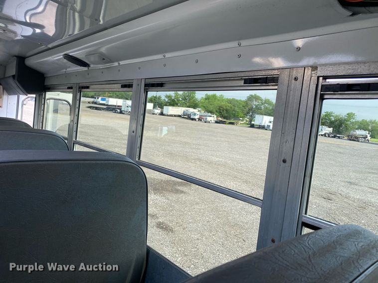 image for item KB9434 2002 Chevrolet Express  school bus