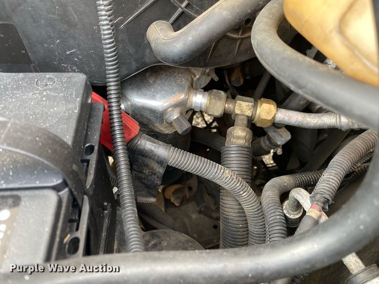 image for item KB9434 2002 Chevrolet Express  school bus