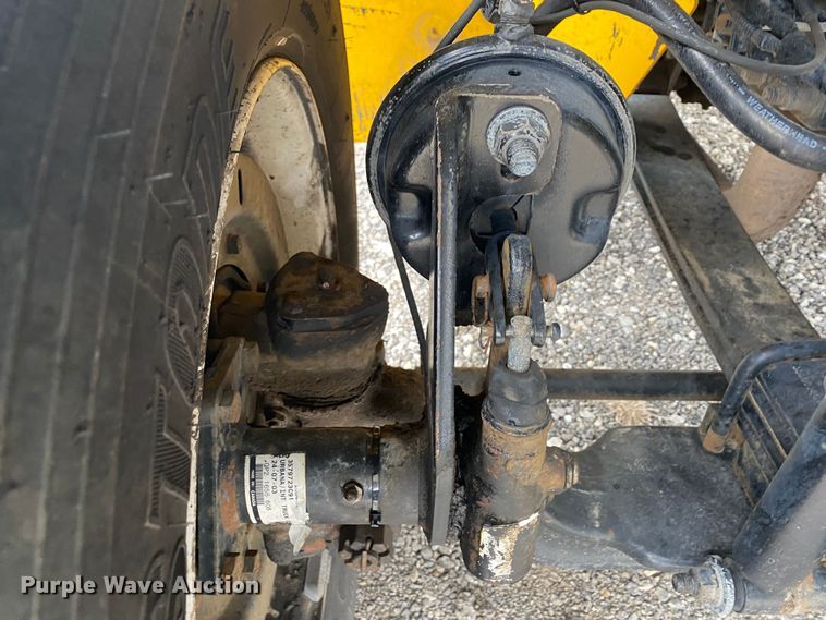 image for item KB9592 2004 International 4400  box truck