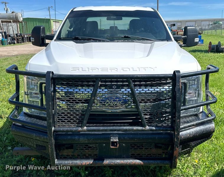 image for item KL9049 2018 Ford F250 Super Duty  Crew Cab pickup truck