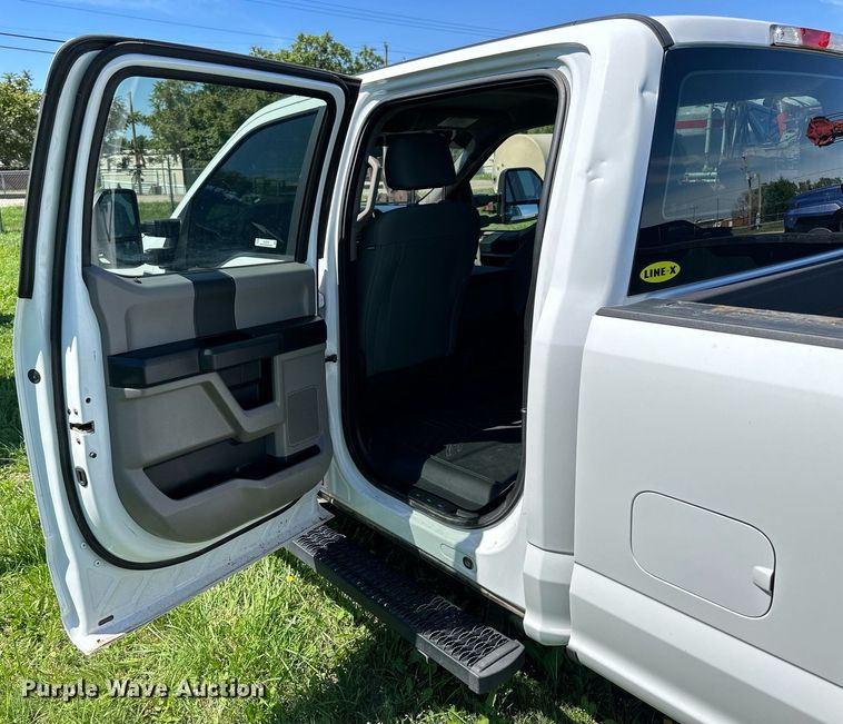 image for item KL9049 2018 Ford F250 Super Duty  Crew Cab pickup truck