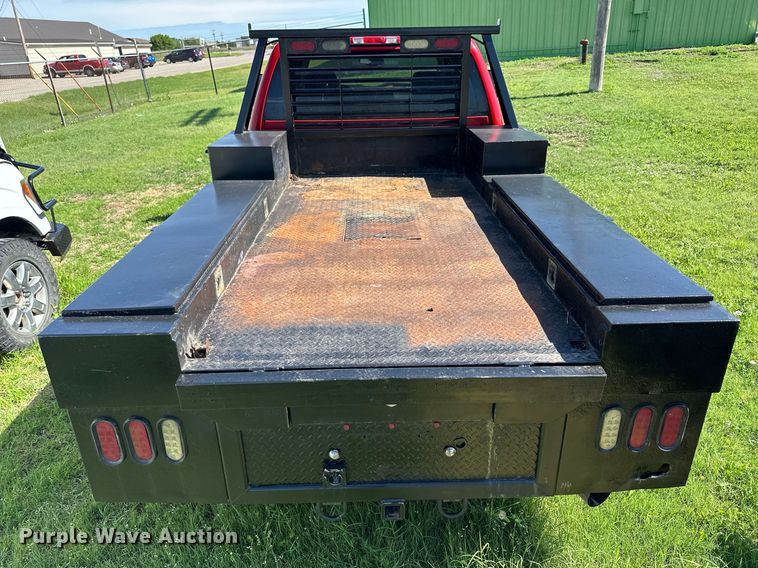 image for item KL9052 2013 Chevrolet Silverado 3500HD  Crew Cab flatbed pickup truck