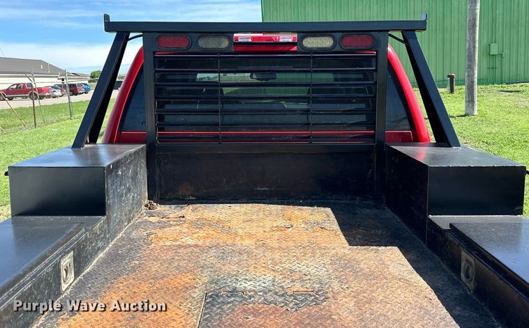 image for item KL9052 2013 Chevrolet Silverado 3500HD  Crew Cab flatbed pickup truck