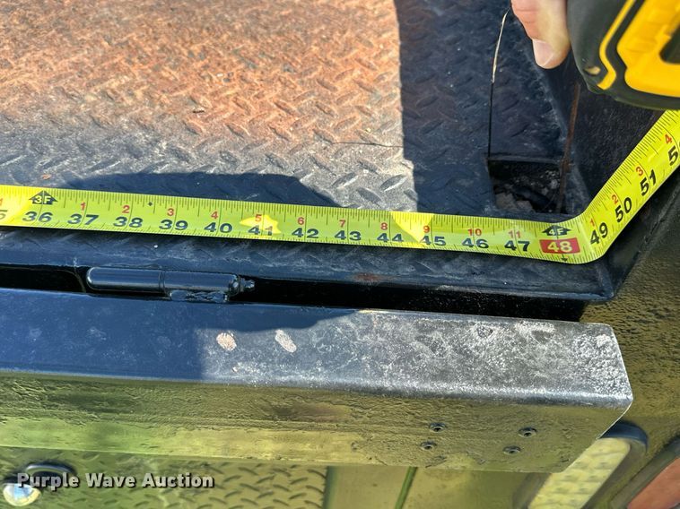 image for item KL9052 2013 Chevrolet Silverado 3500HD  Crew Cab flatbed pickup truck