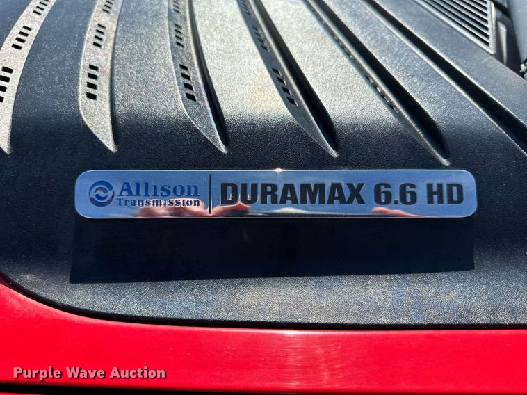 image for item KL9052 2013 Chevrolet Silverado 3500HD  Crew Cab flatbed pickup truck