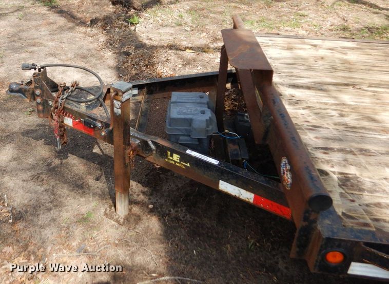 image for item KU9993 2011 Doolittle  tilt deck equipment trailer