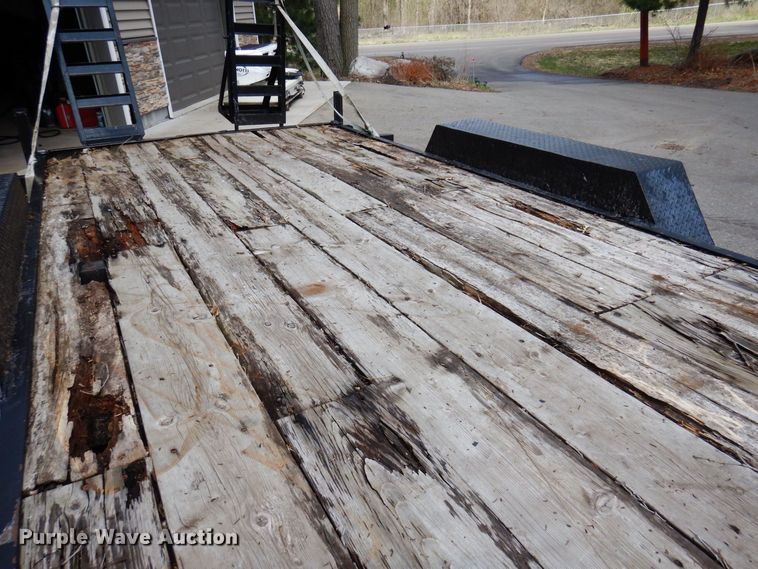 image for item KU9994 2014  equipment trailer