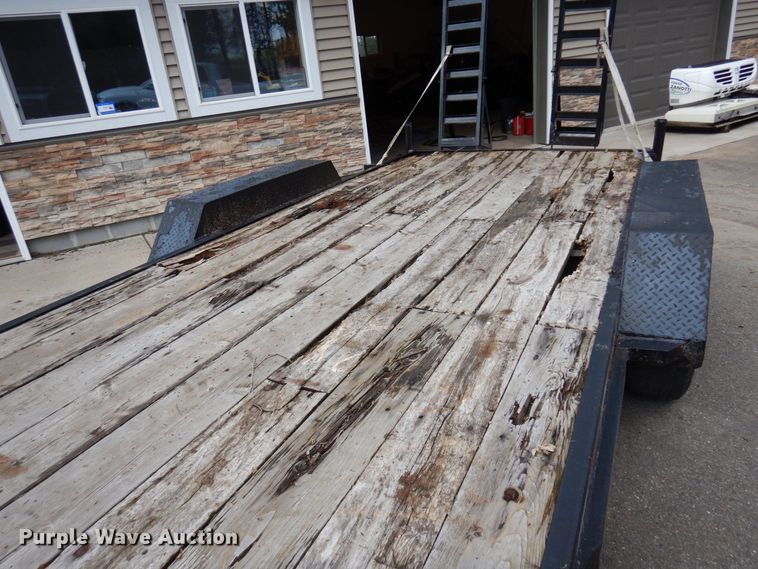 image for item KU9994 2014  equipment trailer