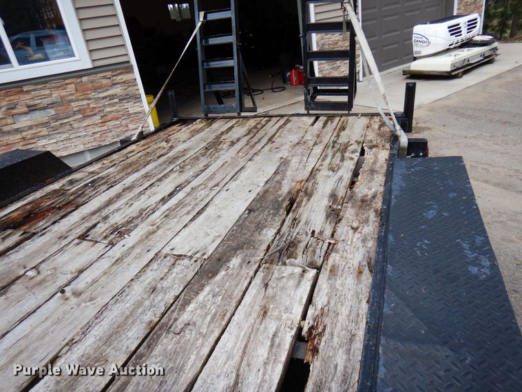 image for item KU9994 2014  equipment trailer