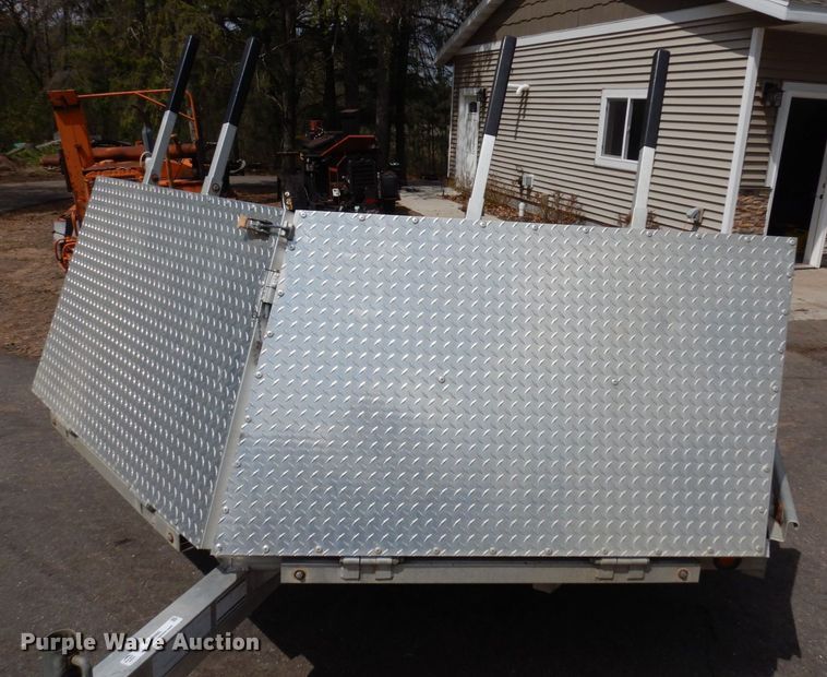 image for item KU9995 2009 Bear Track  snowmobile trailer