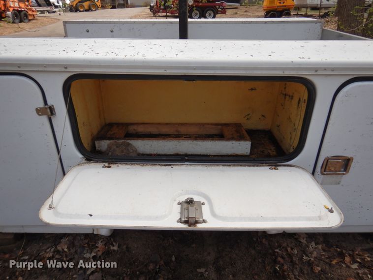 image for item KU9997 Utility bed