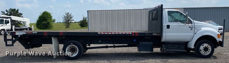 image for item KW9260 2012 Ford F650 Super Duty  flatbed truck