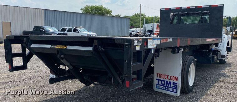 image for item KW9260 2012 Ford F650 Super Duty  flatbed truck