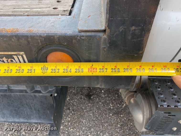 image for item KW9260 2012 Ford F650 Super Duty  flatbed truck