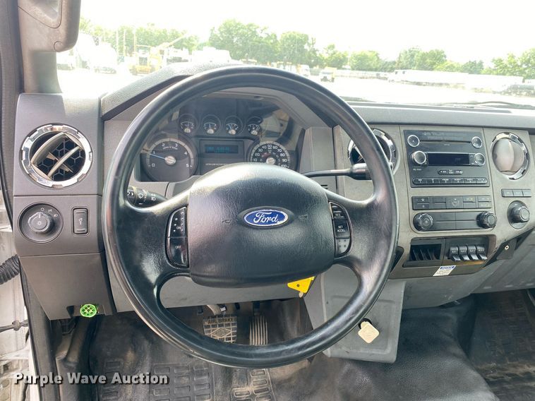 image for item KW9260 2012 Ford F650 Super Duty  flatbed truck