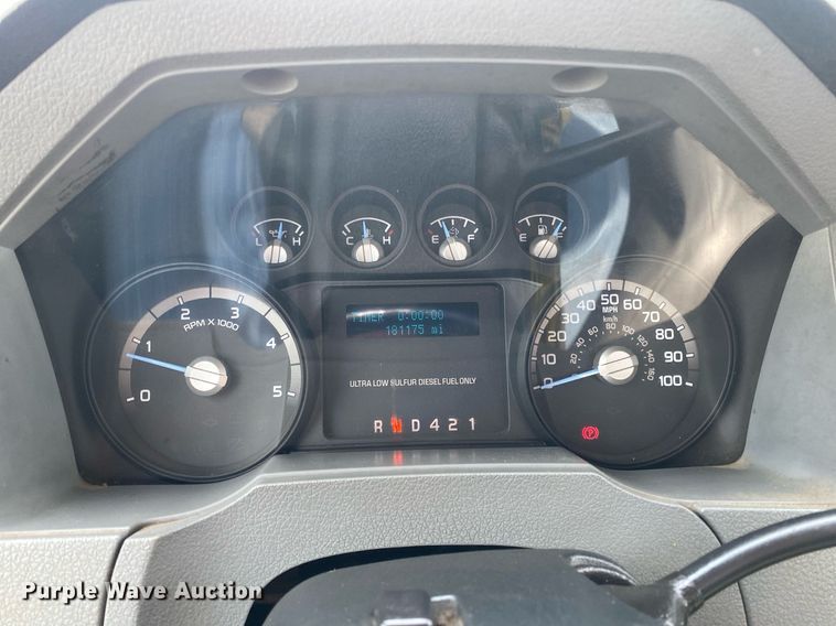 image for item KW9260 2012 Ford F650 Super Duty  flatbed truck