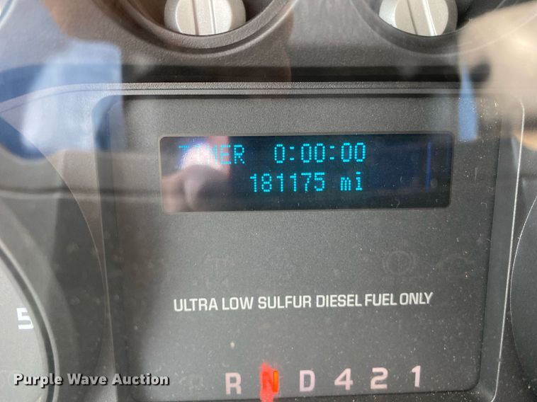 image for item KW9260 2012 Ford F650 Super Duty  flatbed truck