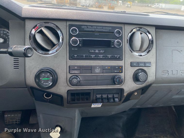 image for item KW9260 2012 Ford F650 Super Duty  flatbed truck