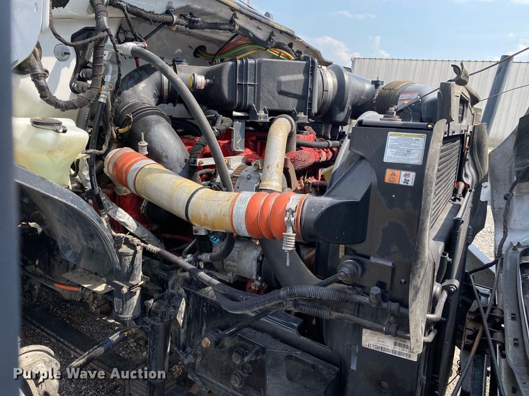 image for item KW9260 2012 Ford F650 Super Duty  flatbed truck