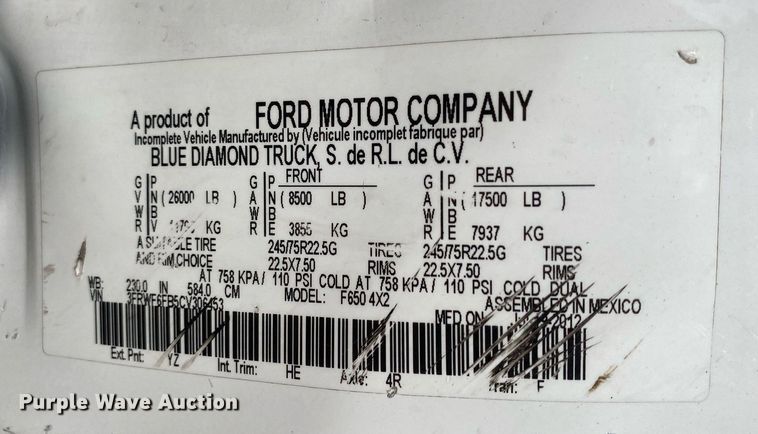 image for item KW9260 2012 Ford F650 Super Duty  flatbed truck